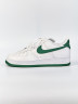 Кроссовки Nike Air Force 1 Low Retro белого цвета с акцентами Forest Green Кроссовки Nike Air Force 1 Low Retro белого цвета с акцентами Forest Green